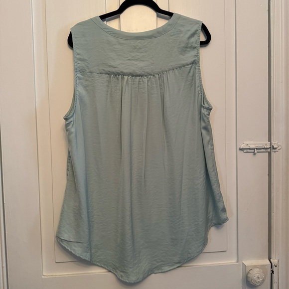 ✨torrid harbor gray charmeuse tank ✨ - Picture 4 of 7